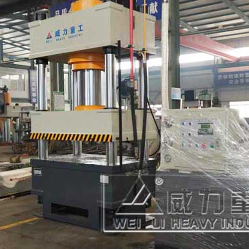 不銹鋼水箱沖壓板成型液壓機價格大約多少錢?