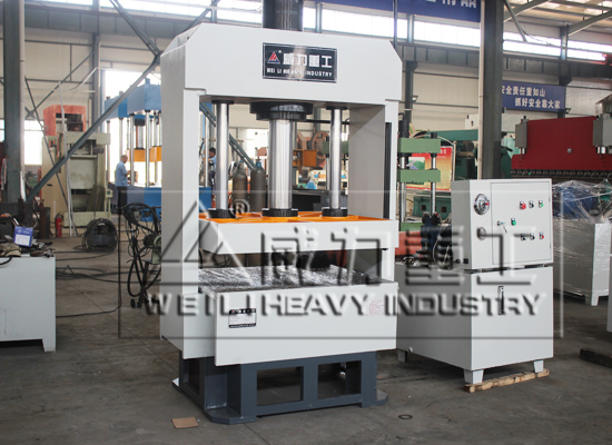 100噸龍門液壓機