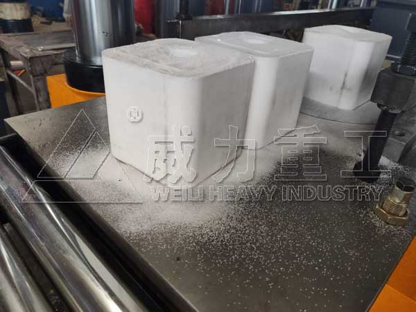 車(chē)間試機(jī)加工現(xiàn)場(chǎng)