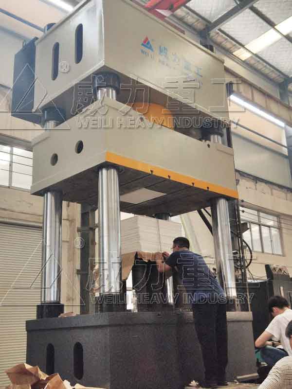 2000噸油壓機(jī)(四柱/臥式/框架/龍門(mén))-2000噸液壓機(jī)價(jià)